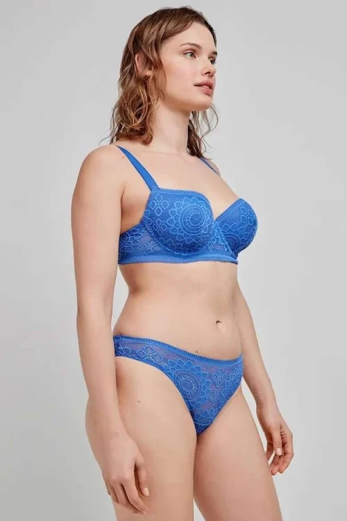 Slip Classico in pizzo "Fiordaliso"